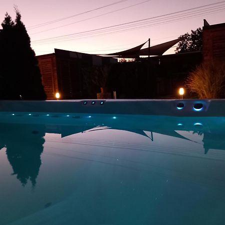 Green Corner Wellness Püspökladány 外观 照片