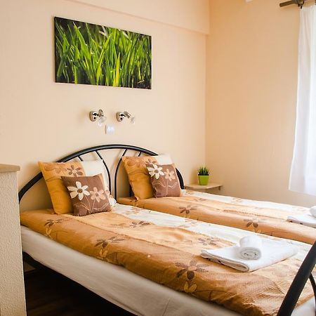 Green Corner Wellness Püspökladány 客房 照片