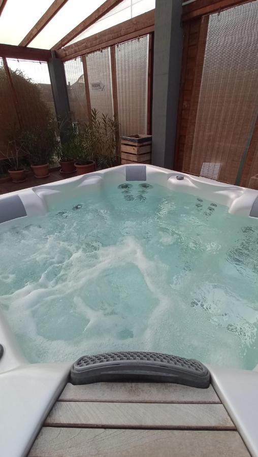Green Corner Wellness Püspökladány 外观 照片