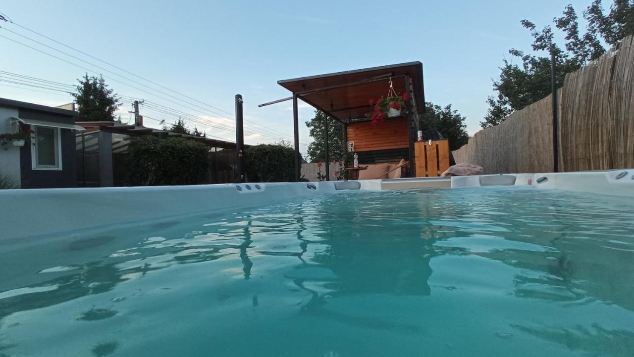 Green Corner Wellness Püspökladány 外观 照片