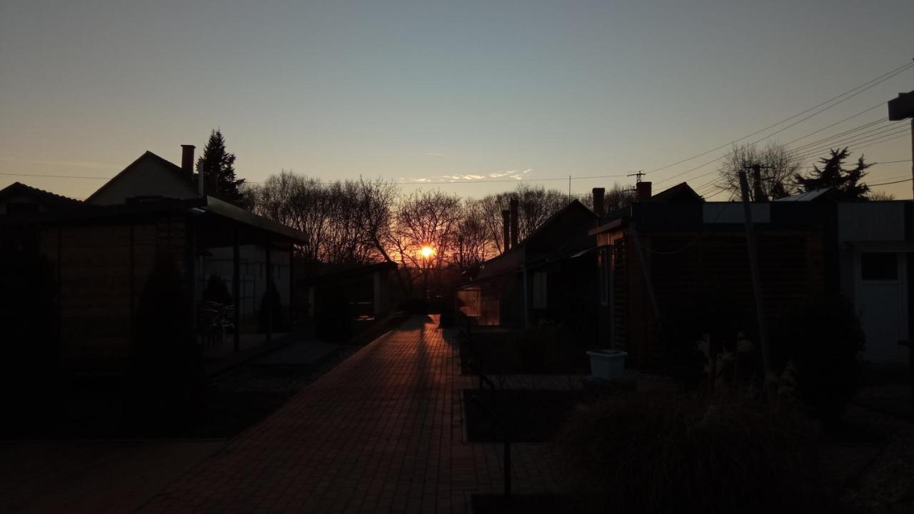Green Corner Wellness Püspökladány 外观 照片