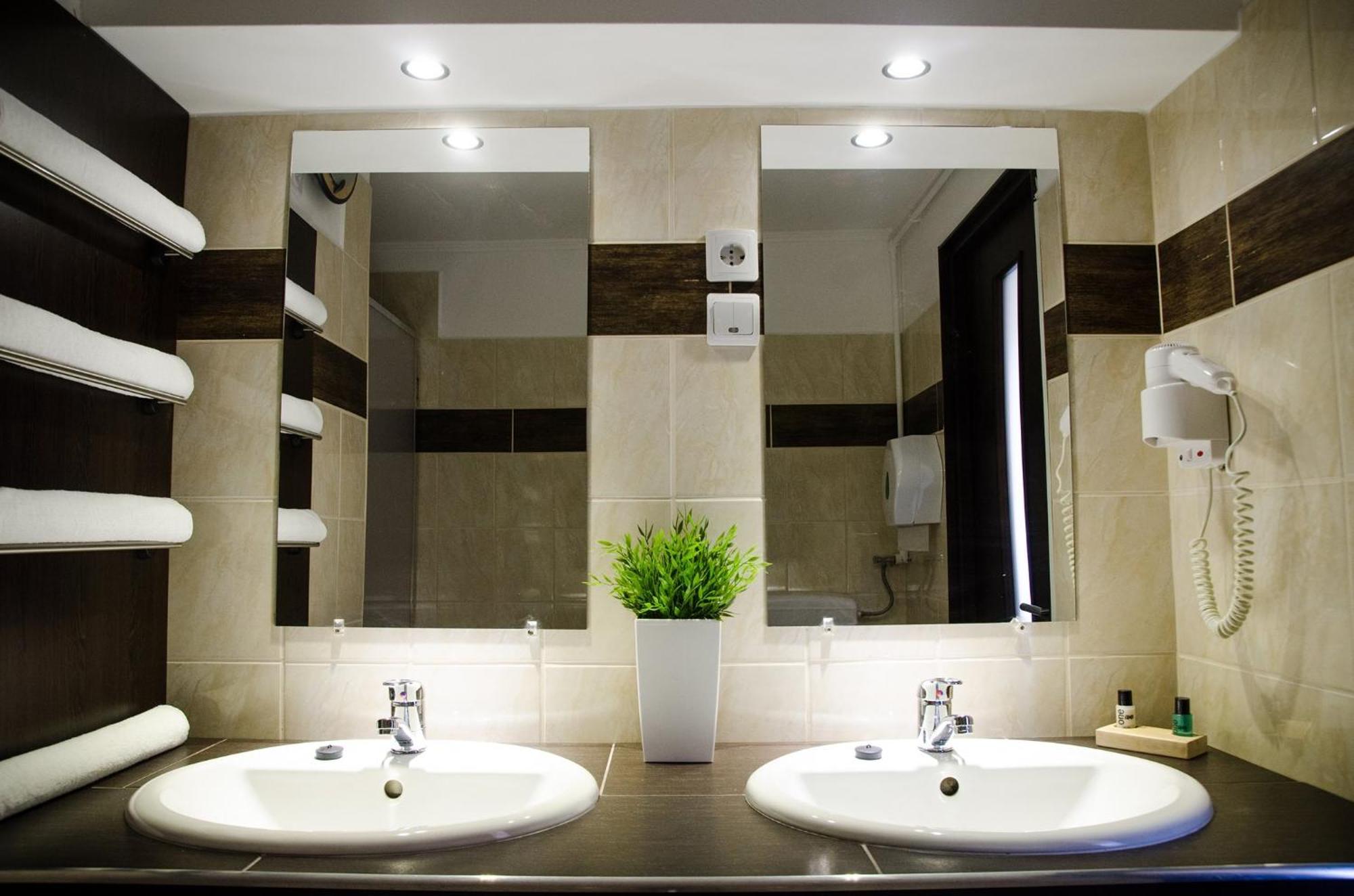 Green Corner Wellness Püspökladány 外观 照片