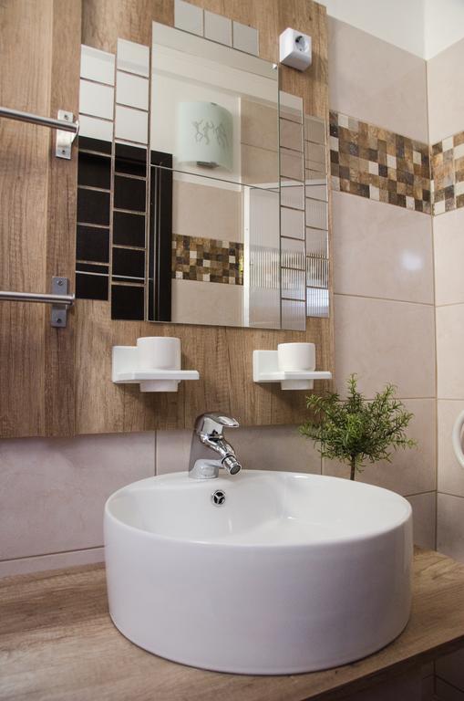 Green Corner Wellness Püspökladány 客房 照片